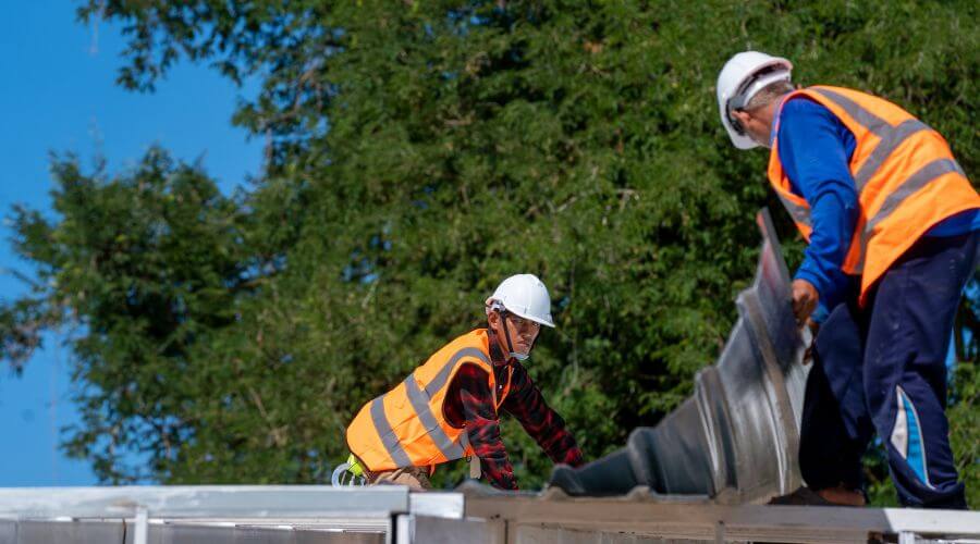 Expert Emergency Roof Repairs services in Plover, WI
